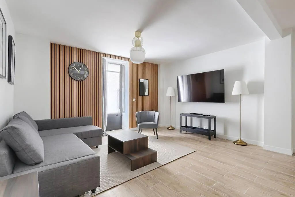 Charming Apartment Batignolles 6P Paris