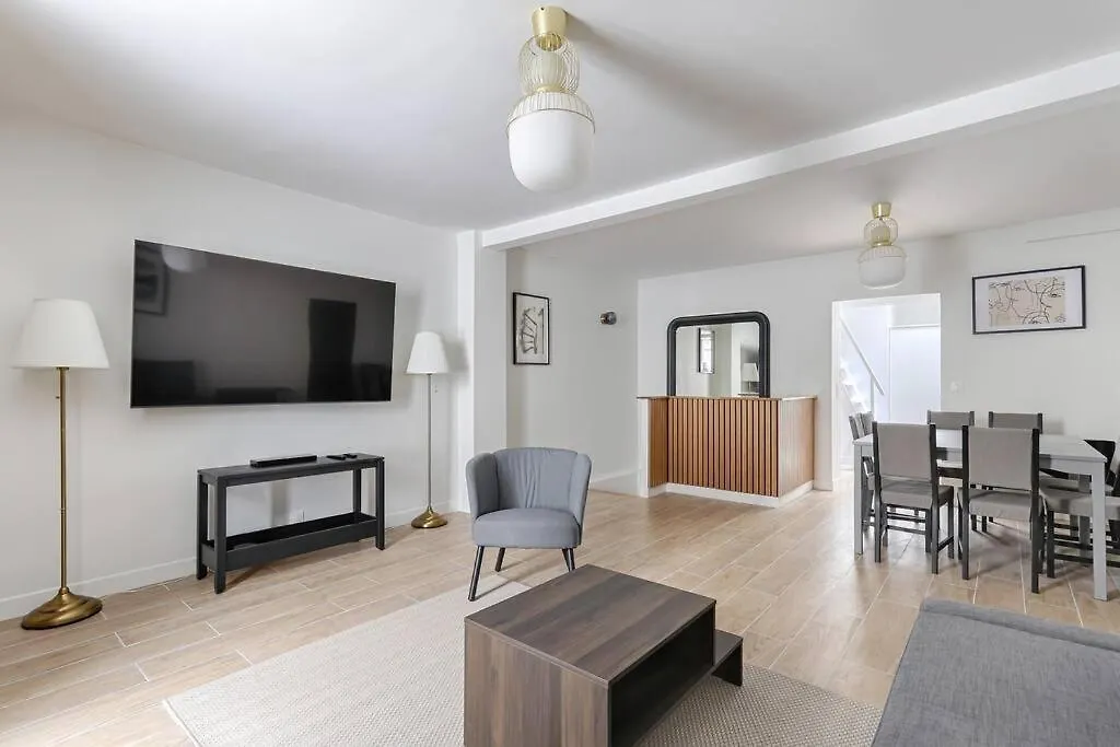 Charming Apartment Batignolles 6P Paris